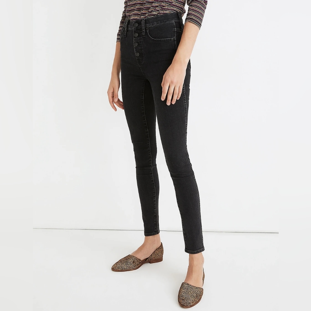Madewell 10" High Rise Skinny Jeans in Robert Wash: Button-Front Edition